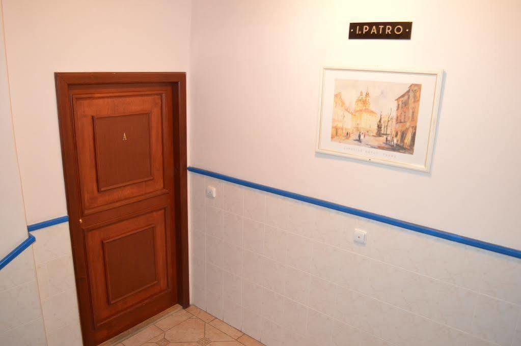 Pension 15 Homer Prag Dış mekan fotoğraf